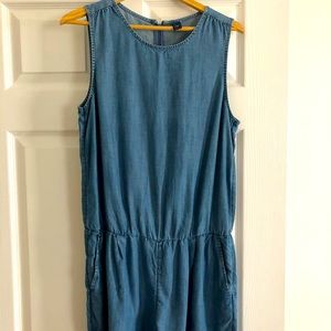 Women’s Gap Light Wash Denim Romper Size M